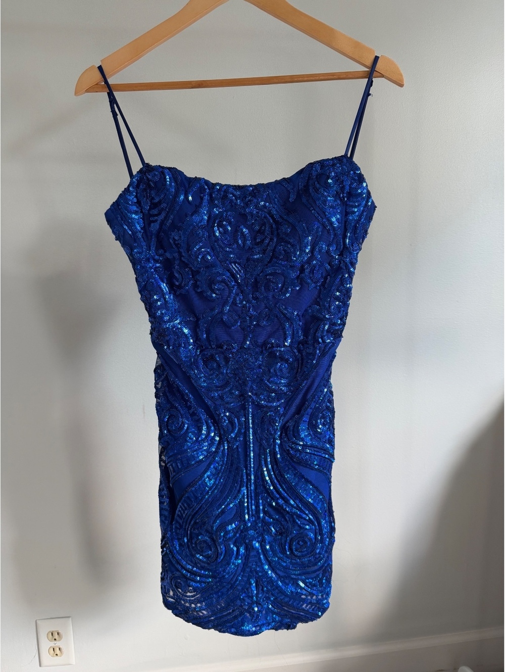 B. Darlin Blue Sequin Bodycon Mini Dress Size 13/14 Lace Up Back Formal